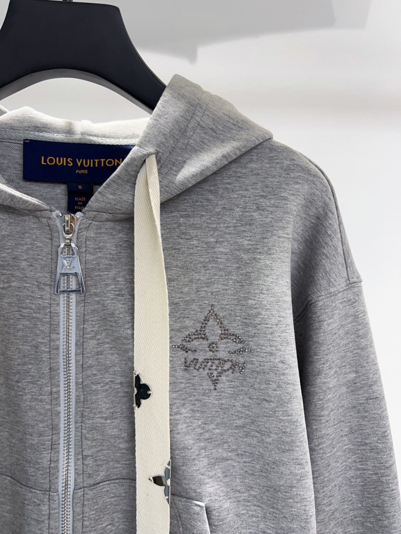 l0vis Vvtt0n outwear